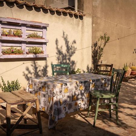 Sa Domu De Ladiri - Matrimoniale Con Giardino Bed & Breakfast Musei Exterior photo
